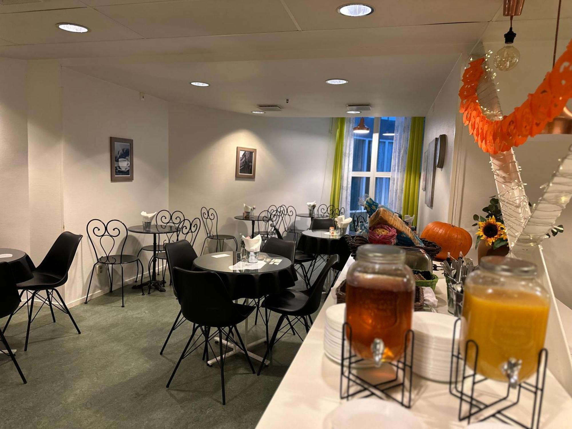 Norrköping Pronova Hotell & Vandrarhem מראה חיצוני תמונה