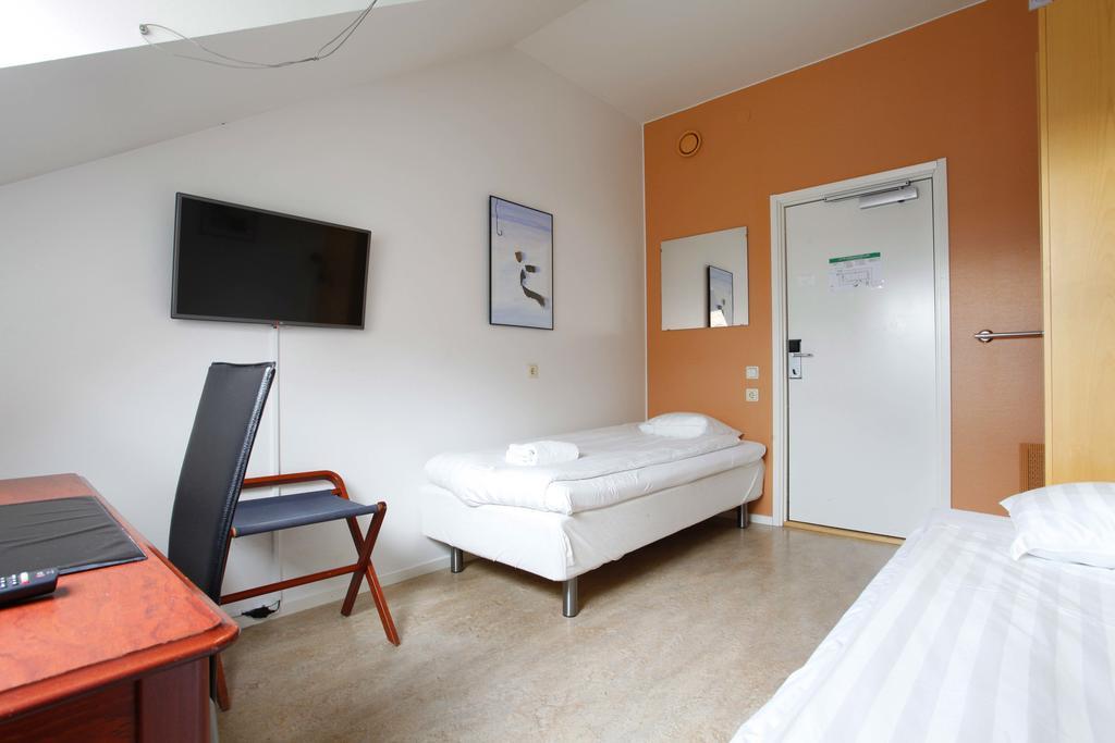 Norrköping Pronova Hotell & Vandrarhem מראה חיצוני תמונה
