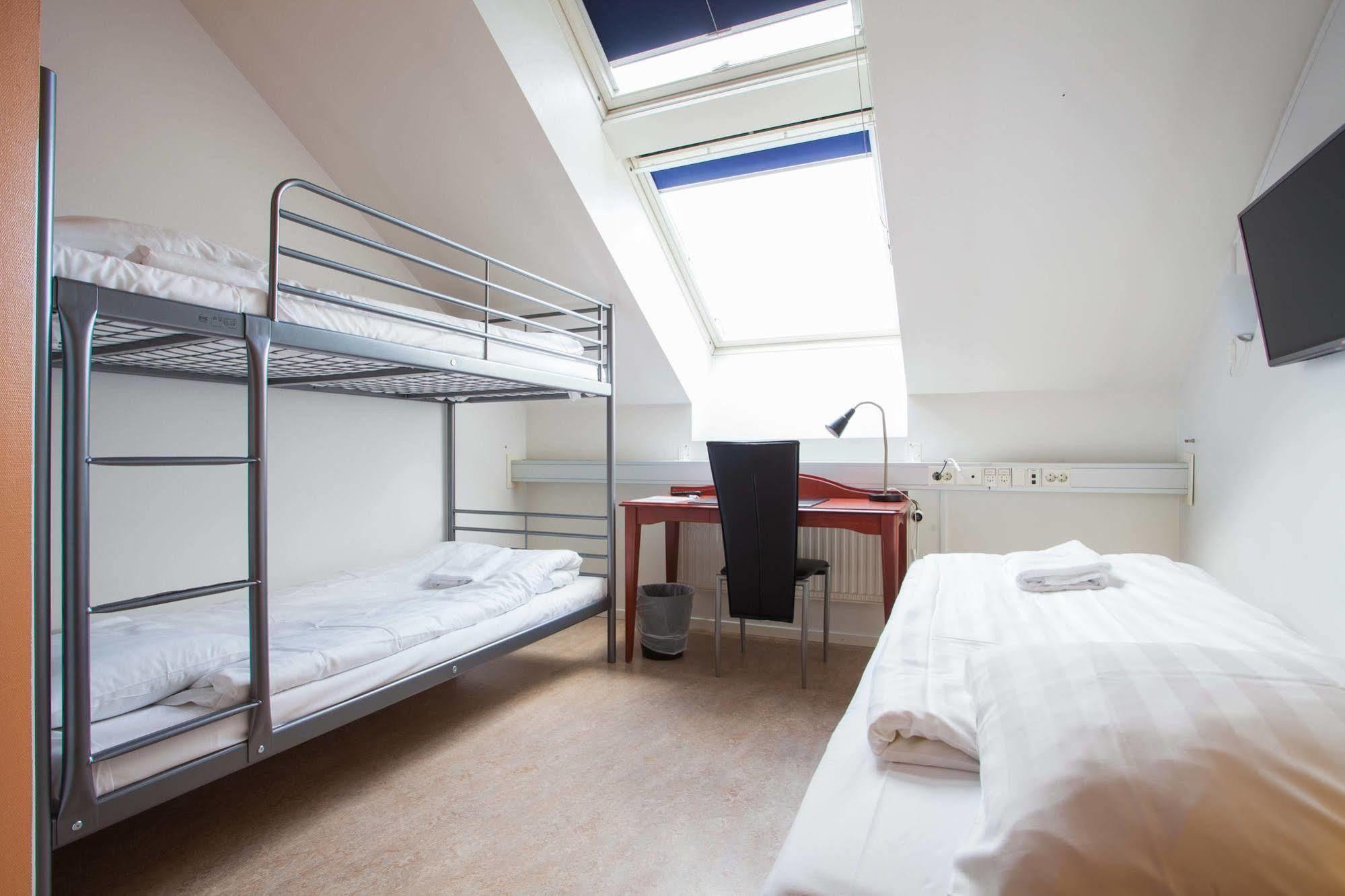 Norrköping Pronova Hotell & Vandrarhem מראה חיצוני תמונה