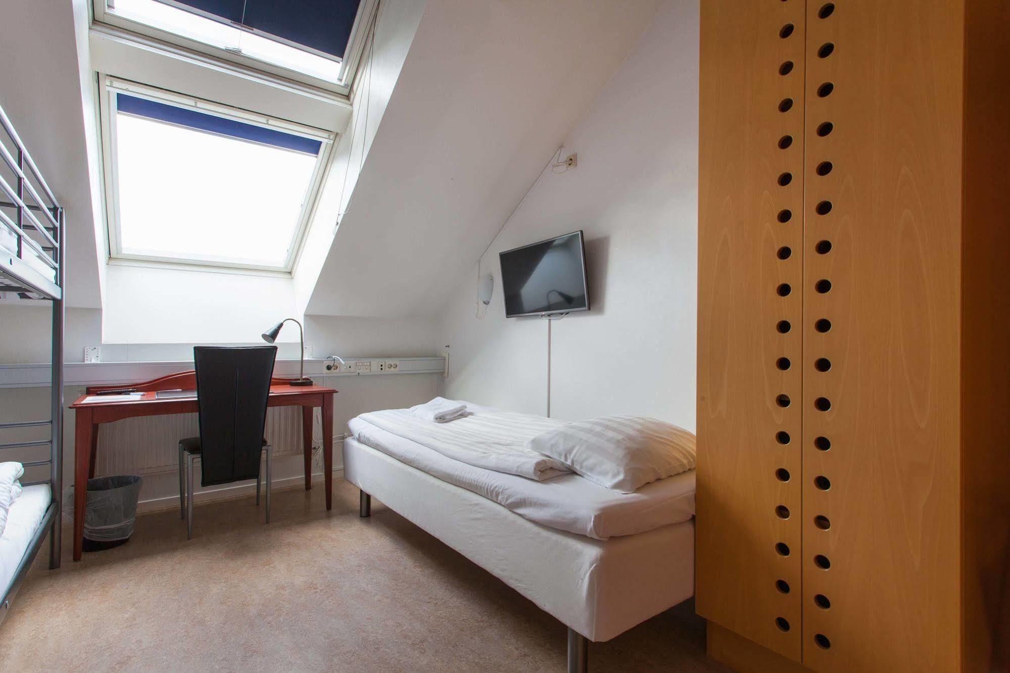 Norrköping Pronova Hotell & Vandrarhem מראה חיצוני תמונה